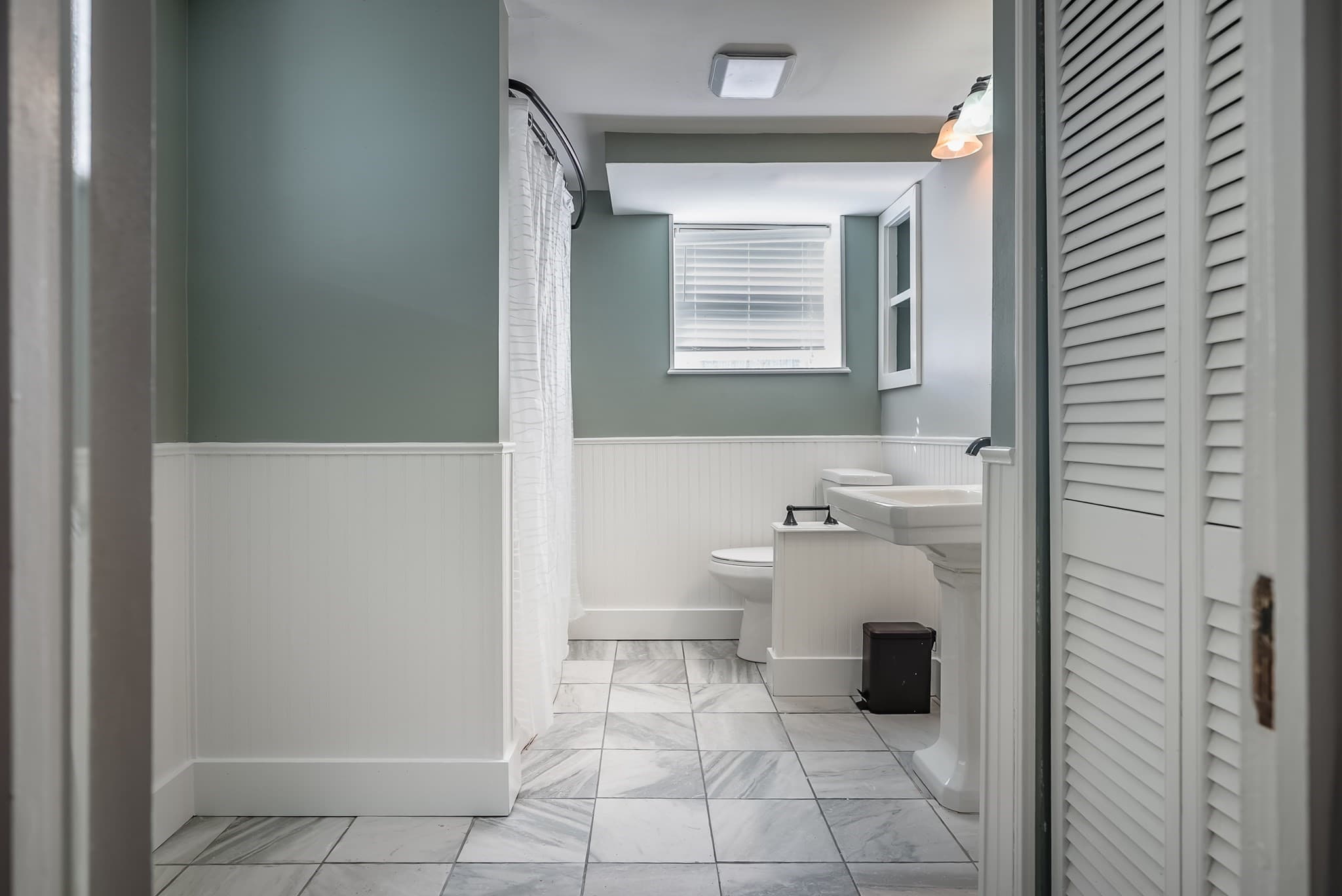 Single Family Residence at 58 Oaklawn St, New Bedford MA 02744, New Bedford, photo 11 of 25