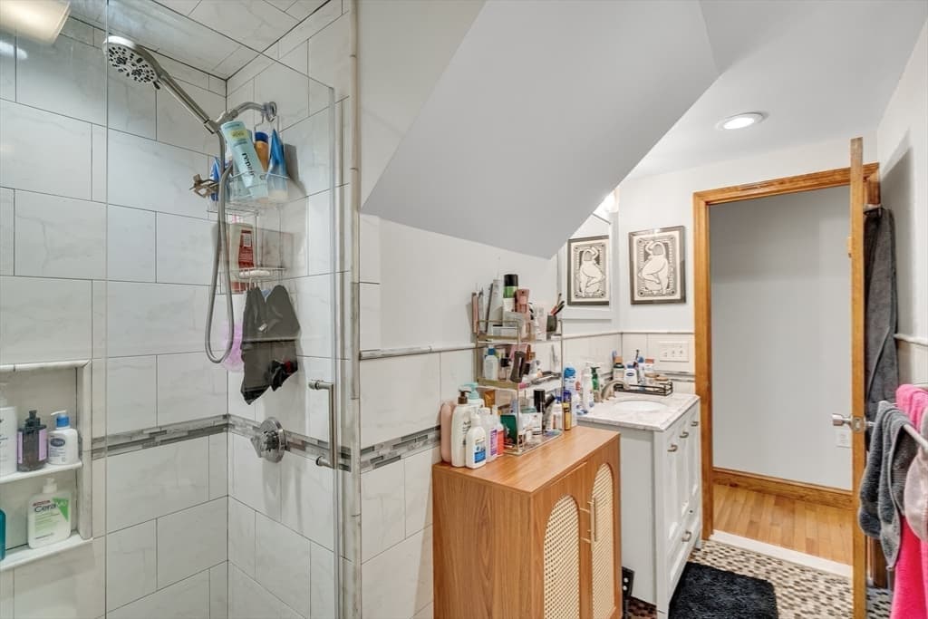 34 Summer St, Somerville MA 02143 photo 25