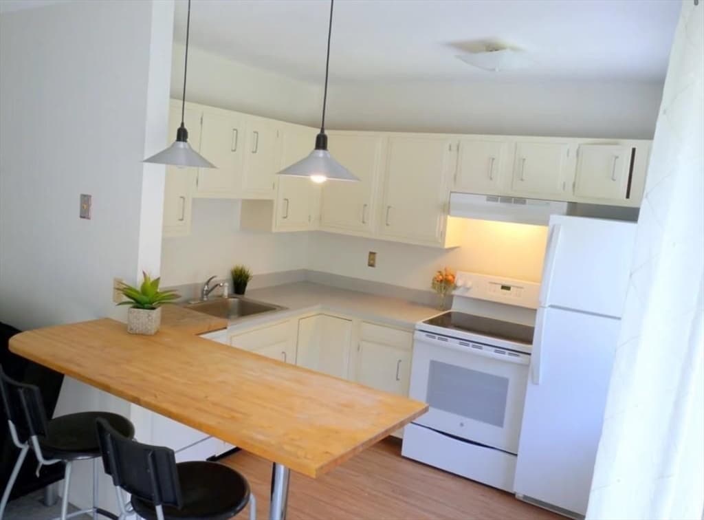 170 E Hadley Rd # 12, Amherst MA 01002 photo 3