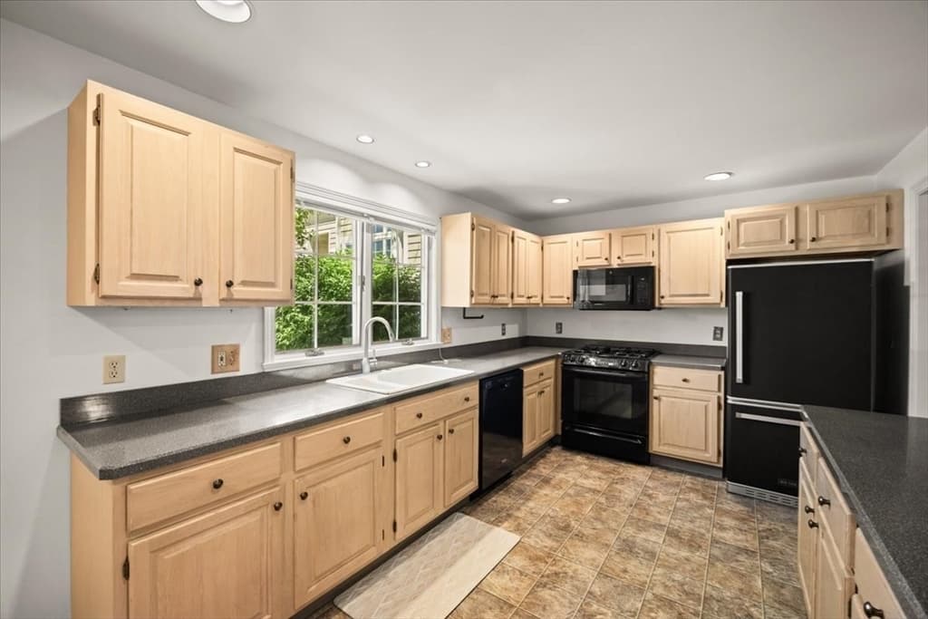701 Winthrop Street # 316, Taunton MA 02780 photo 15