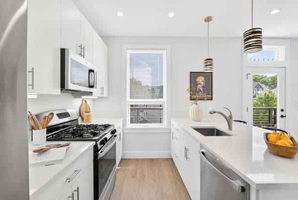 1246 Broadway # 3, Somerville MA 02144 photo 2