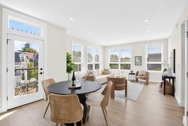 1246 Broadway # 3, Somerville MA 02144