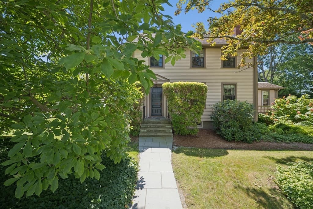 11 Prospect St, Dartmouth MA 02748 photo 3