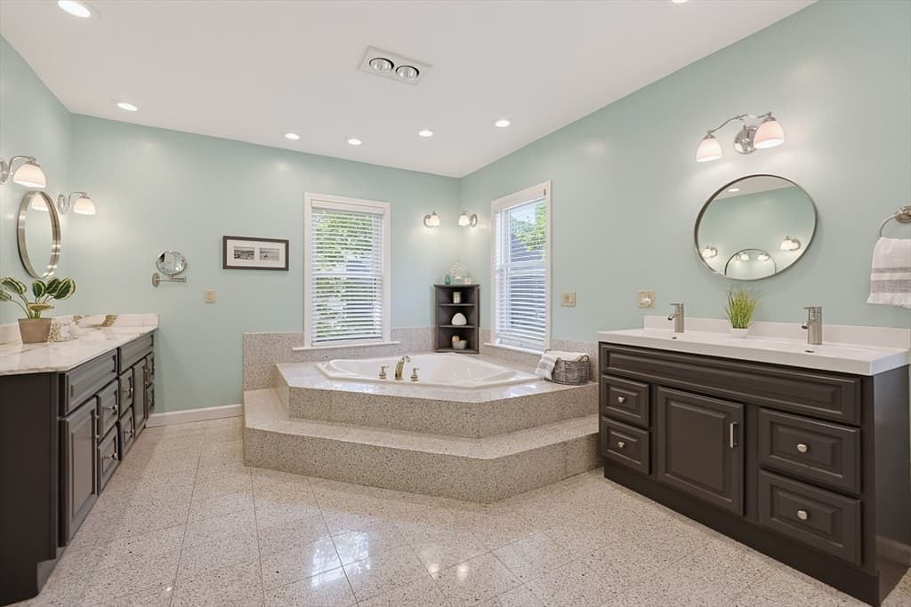 113 Grove St, North Attleboro MA 02760 photo 31