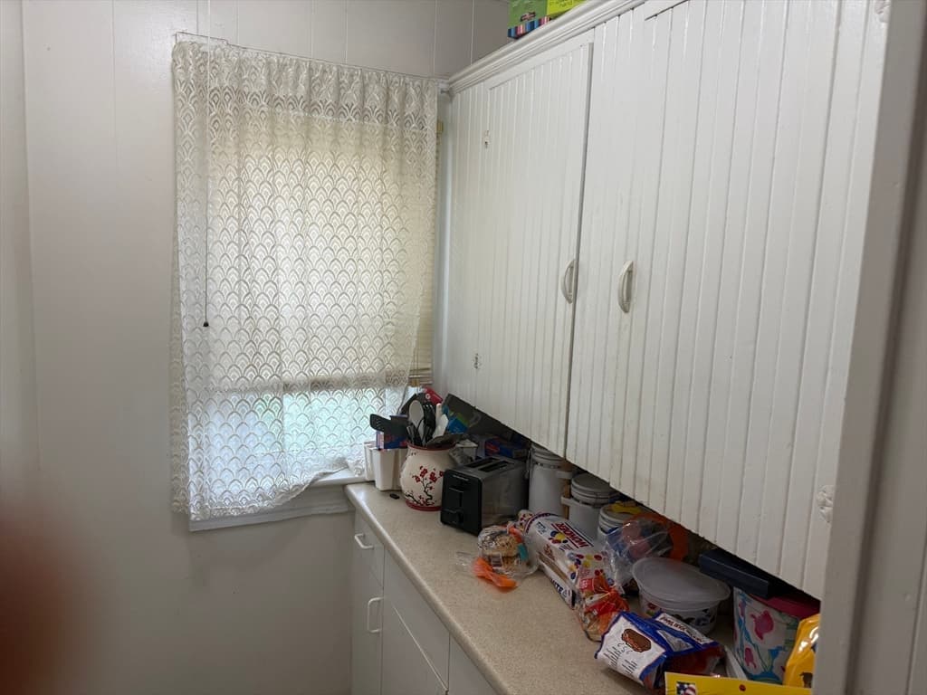 175 Grattan, Chicopee MA 01020 photo 9
