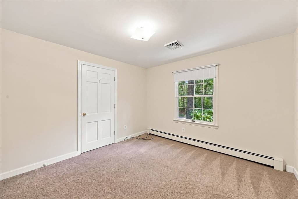 81 Warren Rd, Townsend MA 01469 photo 12