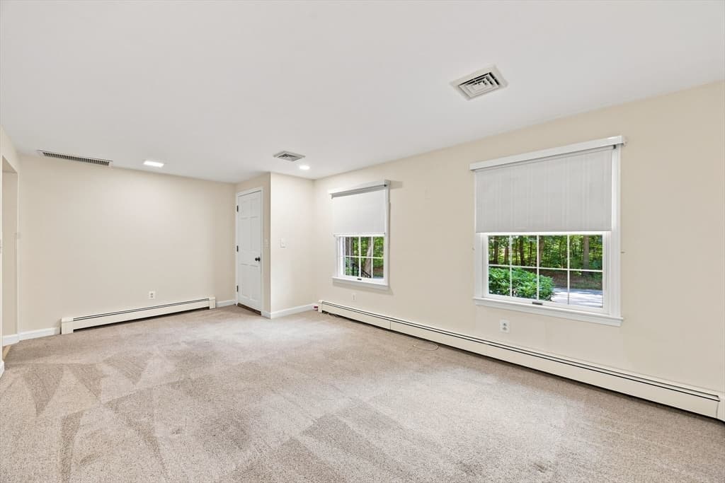 81 Warren Rd, Townsend MA 01469 photo 9