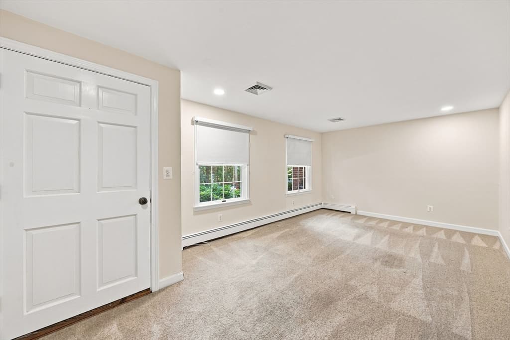 81 Warren Rd, Townsend MA 01469 photo 8