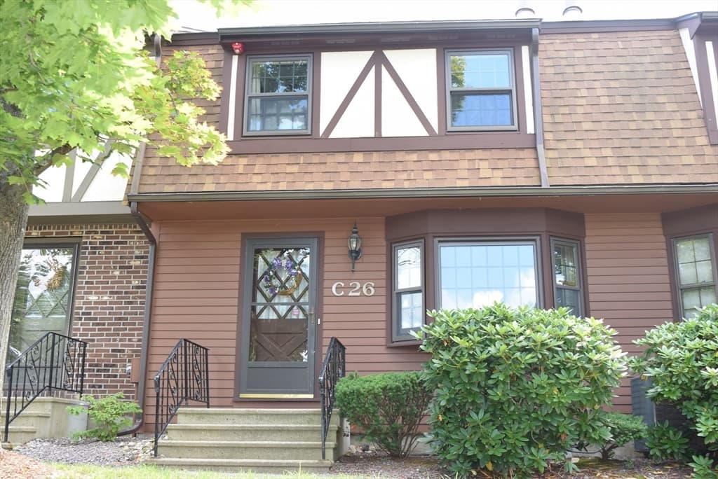 C26 Scotty Hollow Dr # C26, Chelmsford MA 01863