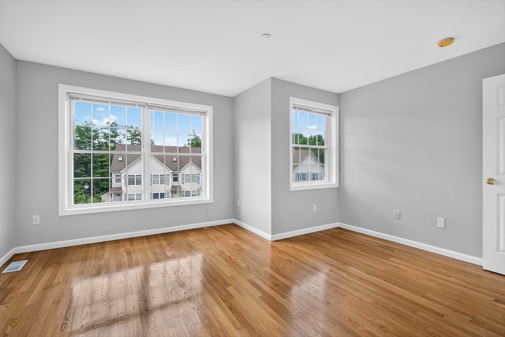 Condominium at 5 Chandler Ct # A, Hudson NH 03051, Hudson, photo 22 of 39