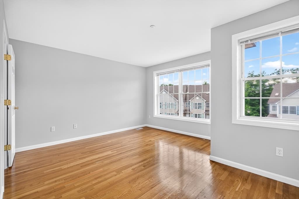 Condominium at 5 Chandler Ct # A, Hudson NH 03051, Hudson, photo 19 of 39