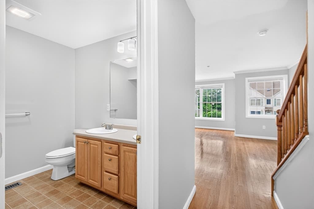 Condominium at 5 Chandler Ct # A, Hudson NH 03051, Hudson, photo 29 of 39