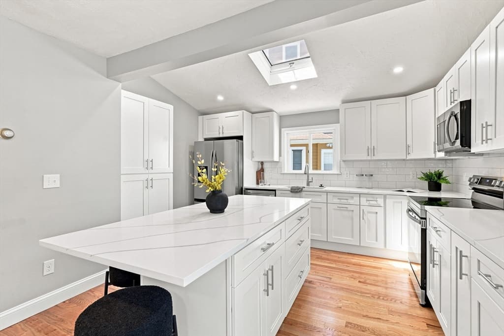 25 Leland St, Malden MA 02148 photo 6