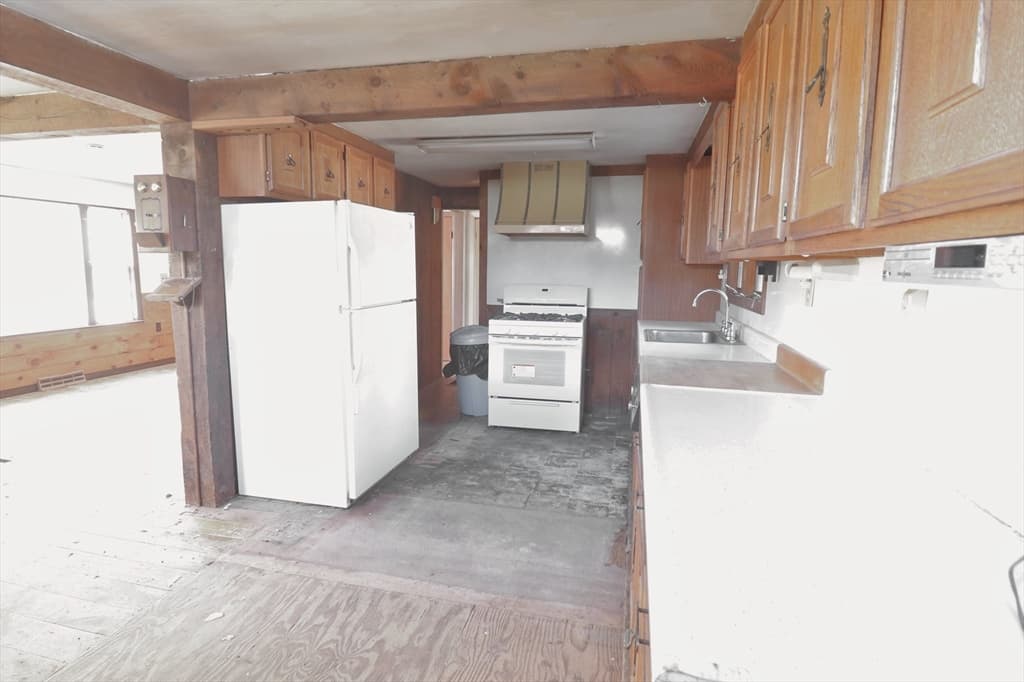 319 Main Street, Plaistow NH 03865 photo 14