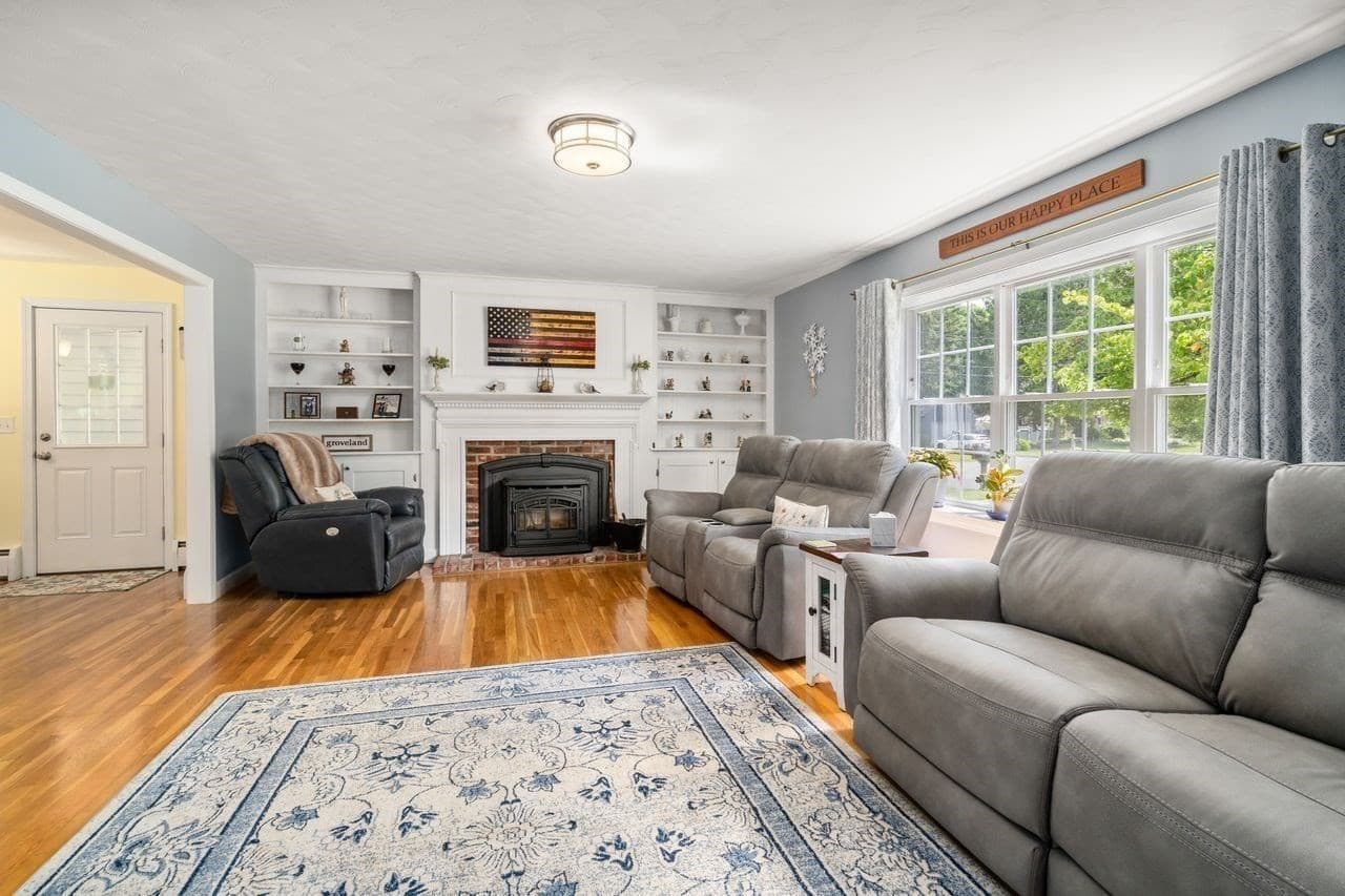 Single Family Residence at 12 Merritt, Groveland MA 01834, Groveland, photo 4 of 31
