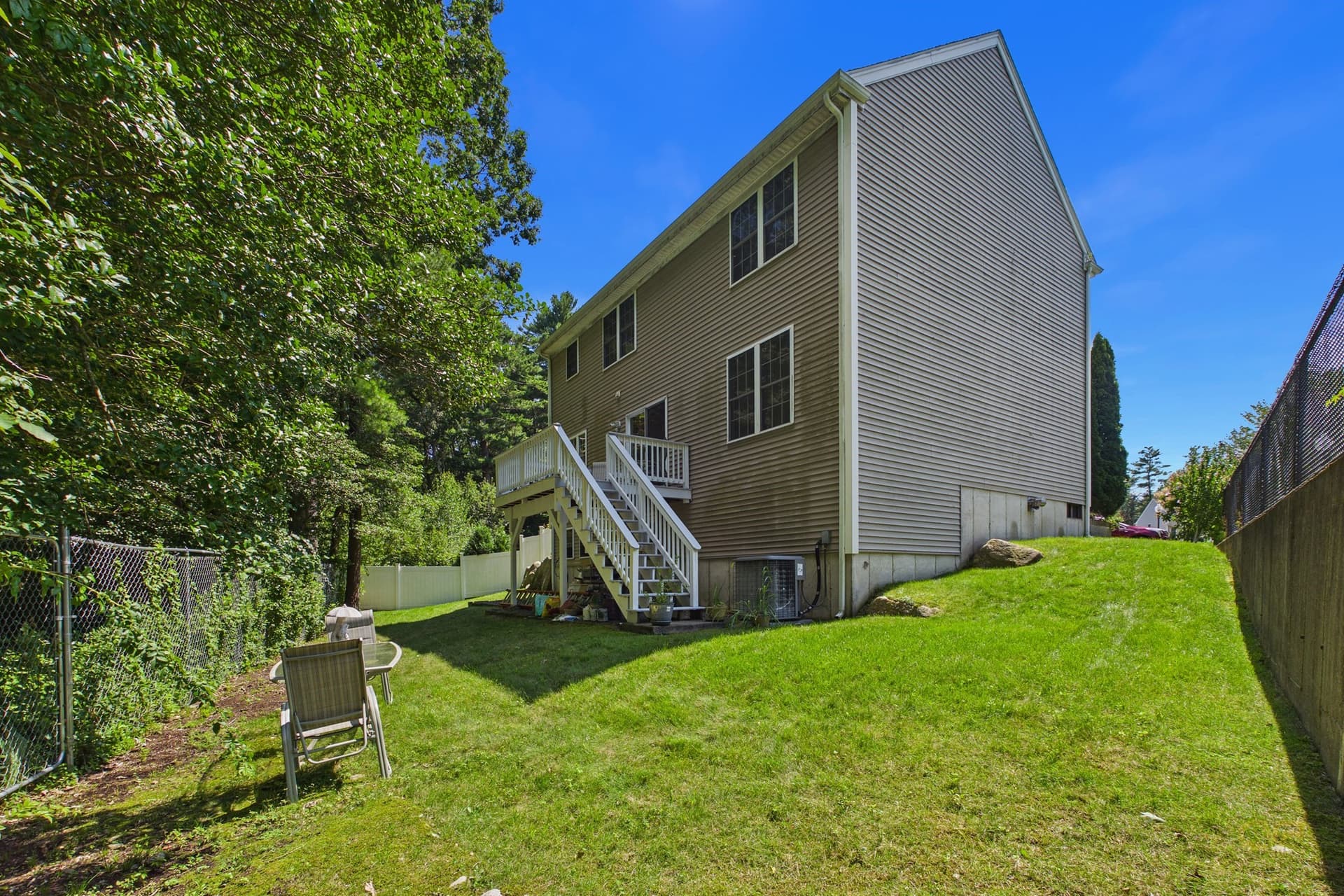 Single Family Residence at 76 Erin Ct., New Bedford MA 02745, photo 33 of 34