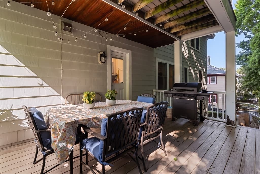 37-39 Beaconsfield Road, Brookline MA 02445 photo 6