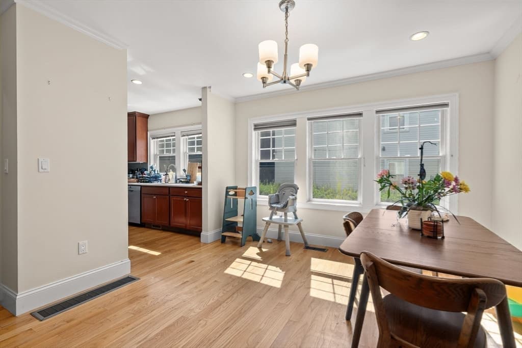 37-39 Beaconsfield Road, Brookline MA 02445 photo 28