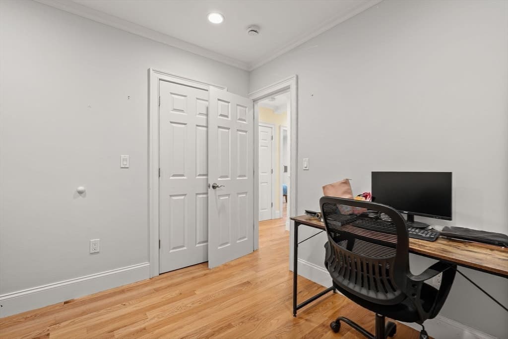 37-39 Beaconsfield Road, Brookline MA 02445 photo 34