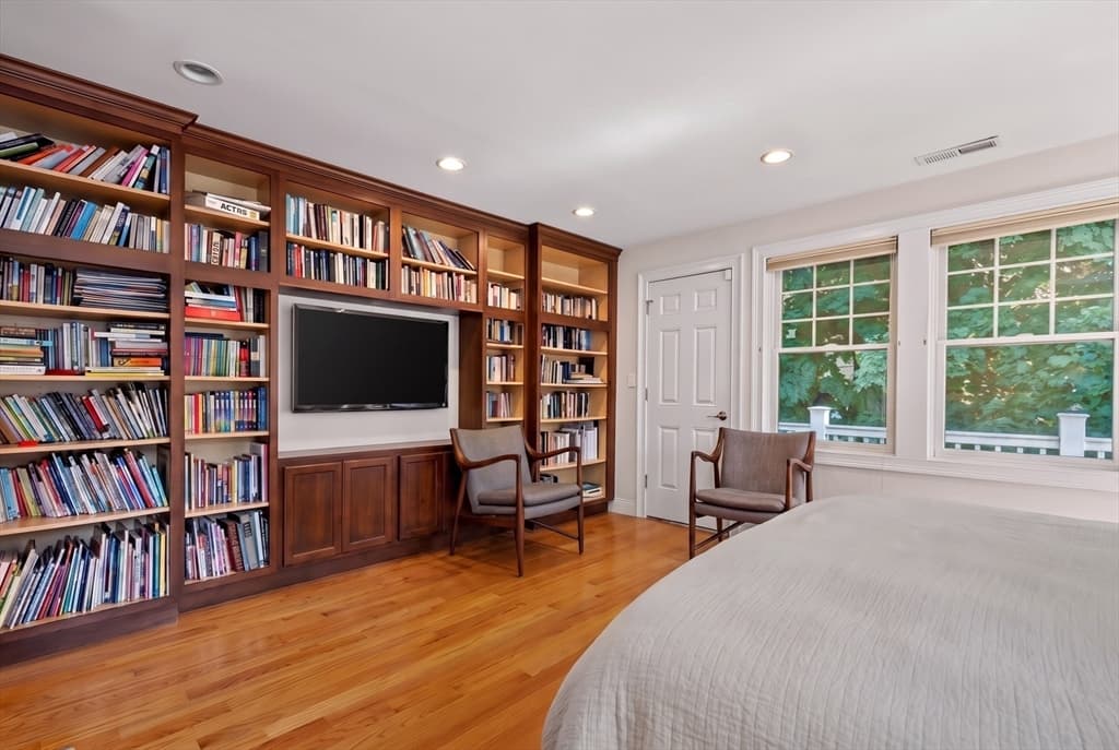 37-39 Beaconsfield Road, Brookline MA 02445 photo 11