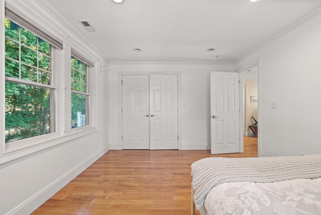 37-39 Beaconsfield Road, Brookline MA 02445 photo 19