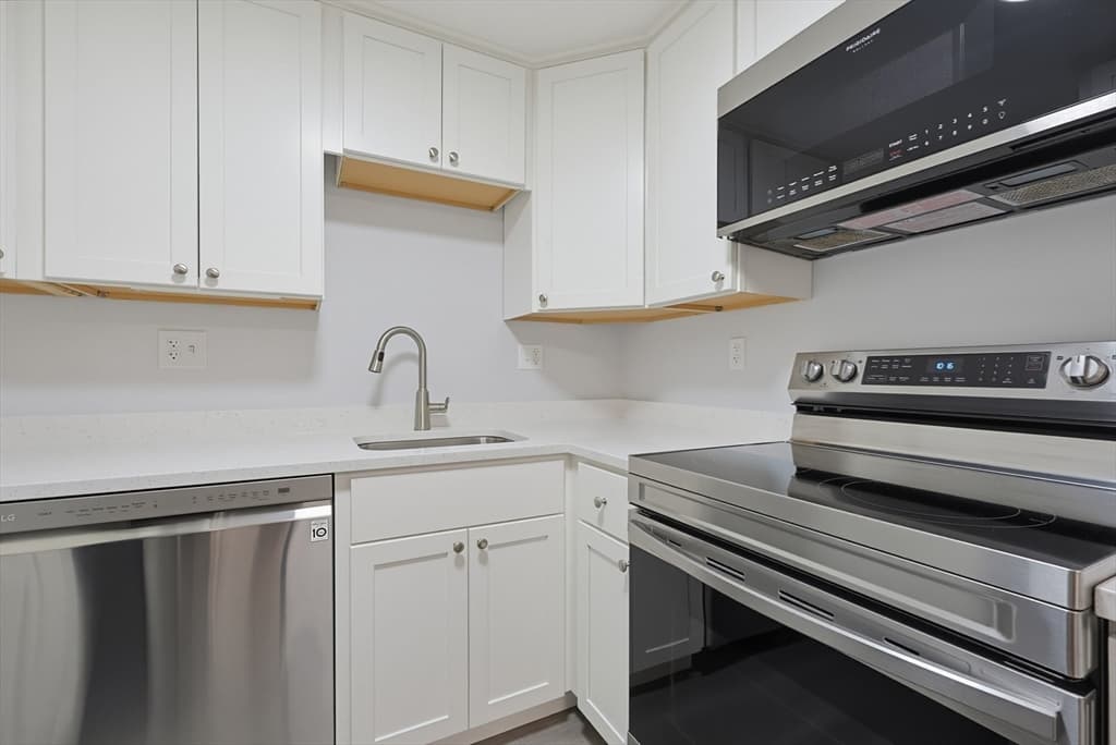 108 Norton Ave # 9, Easton MA 02334 photo 6