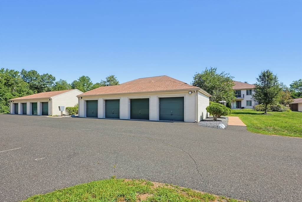 108 Norton Ave # 9, Easton MA 02334 photo 3