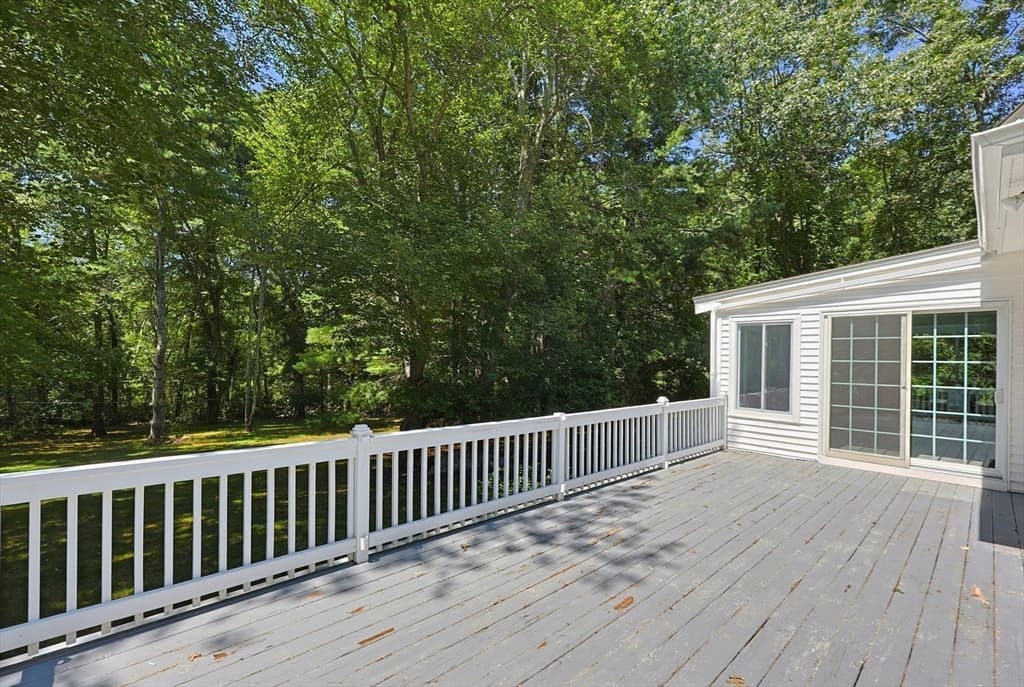 650 Crane Ave S, Taunton MA 02780 photo 33