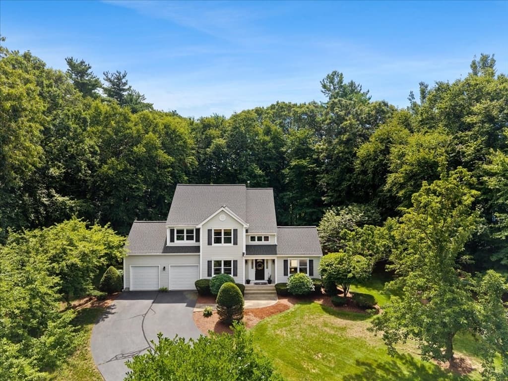 100 W Lake Dr, Taunton MA 02780 photo 3
