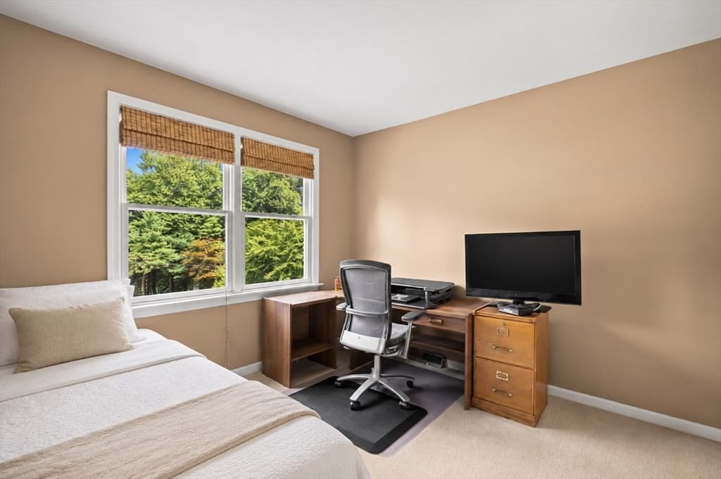 100 W Lake Dr, Taunton MA 02780 photo 28