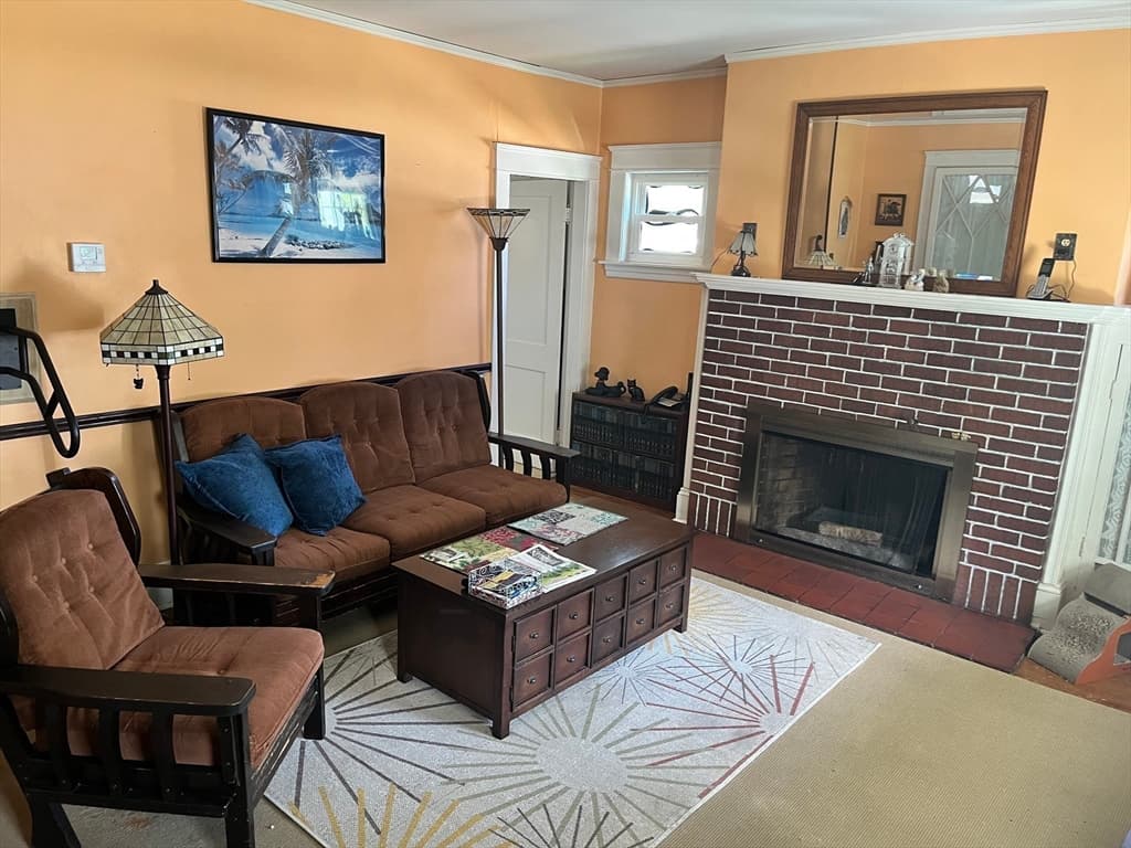 34 Woodland St, Southbridge MA 01550 photo 6