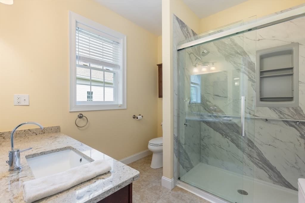 17 Stone Castle Dr # 17, Methuen MA 01844 photo 17