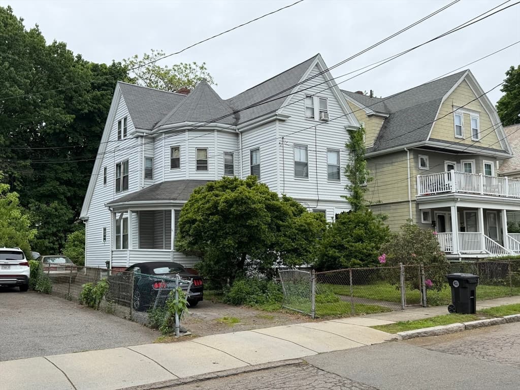 33 Melendy Ave, Watertown MA 02472