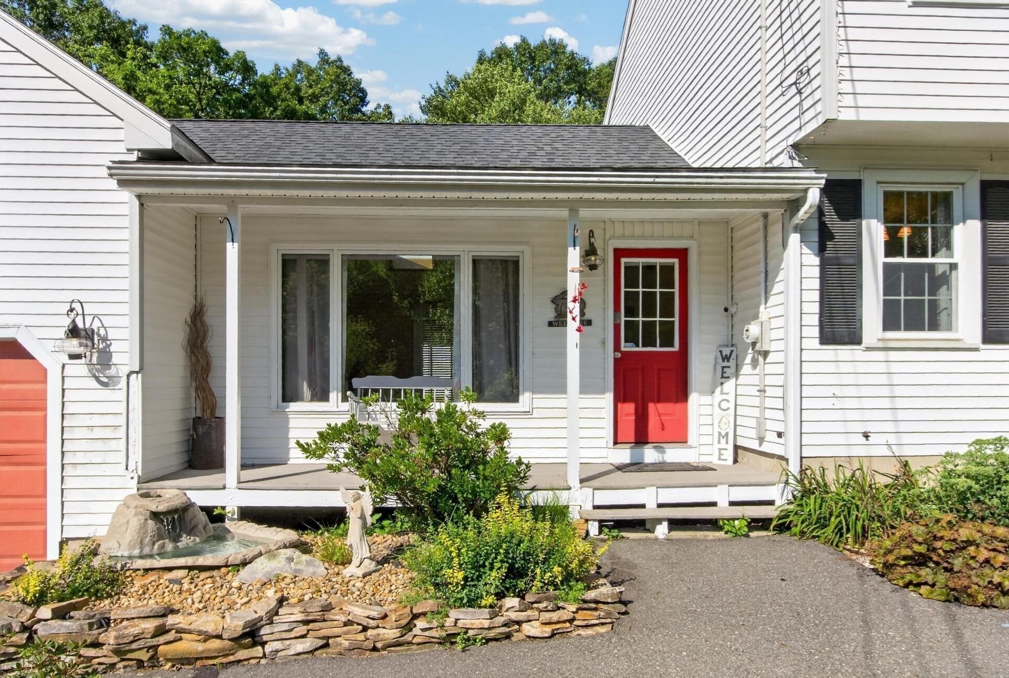 Single Family Residence at 6 Paddock Lane, Dracut MA 01826, Dracut, photo 2 of 42