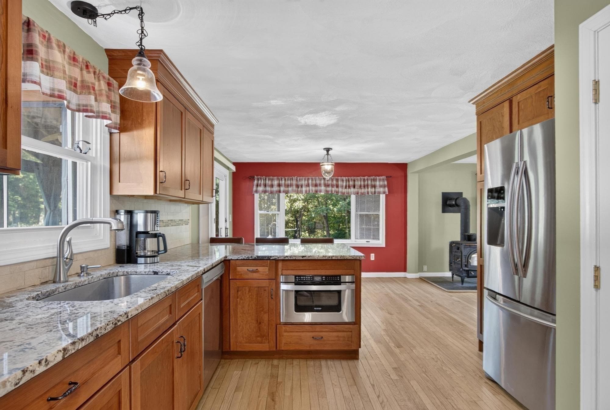 Single Family Residence at 6 Paddock Lane, Dracut MA 01826, Dracut, photo 10 of 42