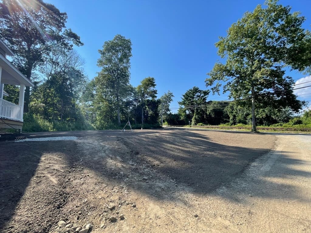 1 Old Fall River Rd, Dartmouth MA 02747 photo 5