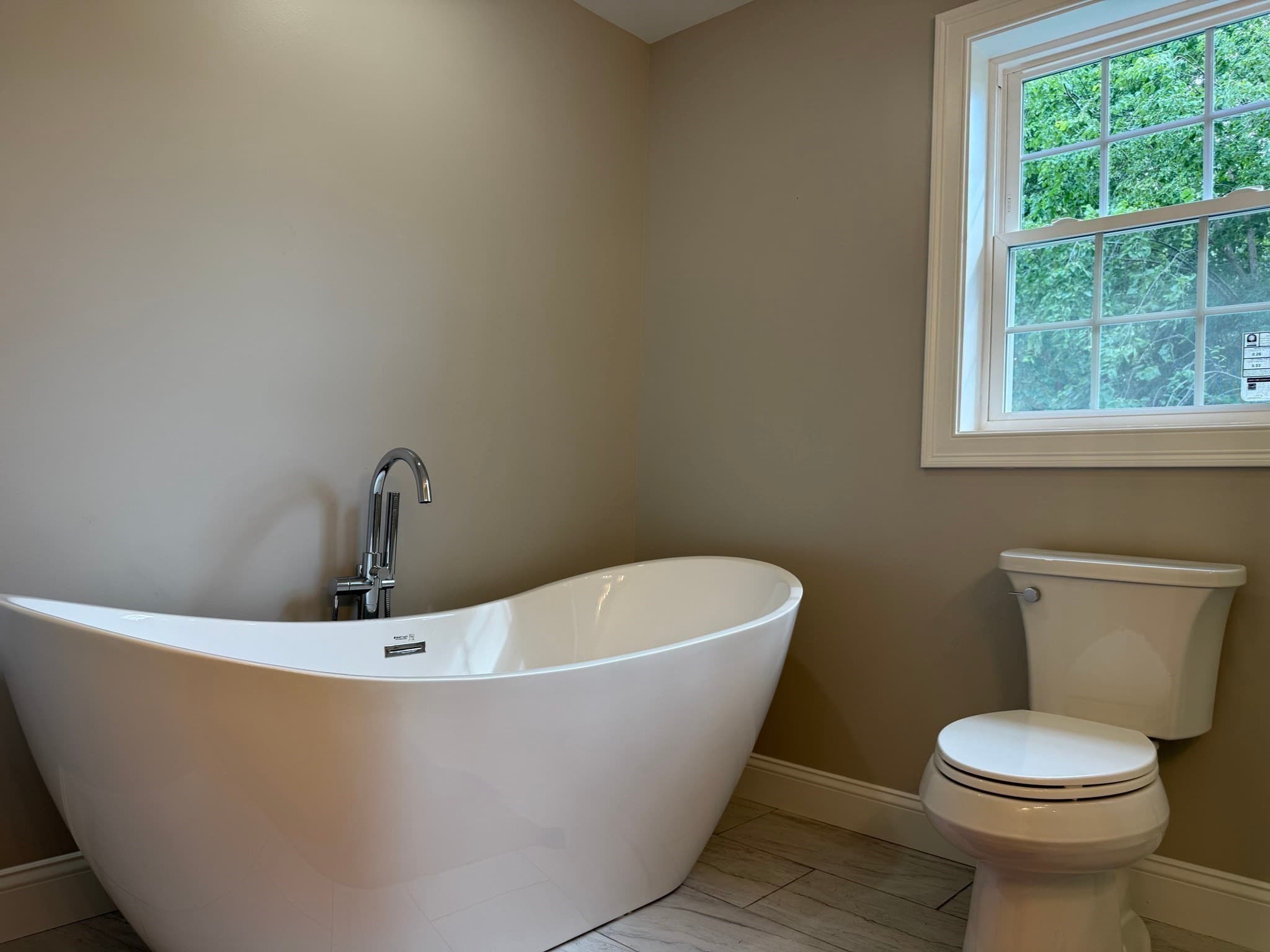 Single Family Residence at 1 Old Fall River Rd, Dartmouth MA 02747, Dartmouth, photo 25 of 32