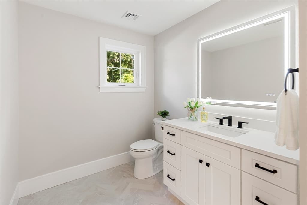 SIX Lane Avenue, Bedford MA 01730 photo 23