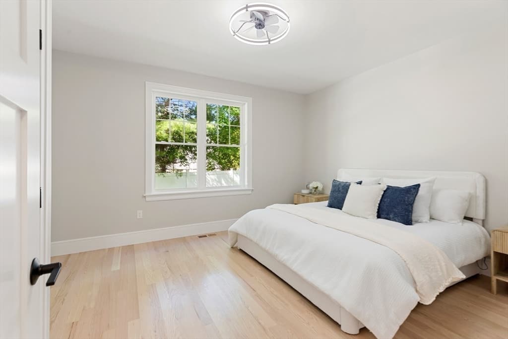 SIX Lane Avenue, Bedford MA 01730 photo 13