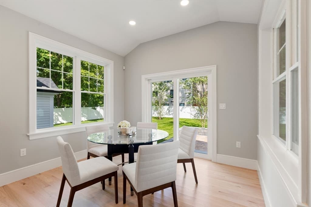 SIX Lane Avenue, Bedford MA 01730 photo 8