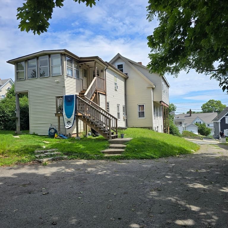 43 Mayflower St, Plymouth MA 02360 photo 2