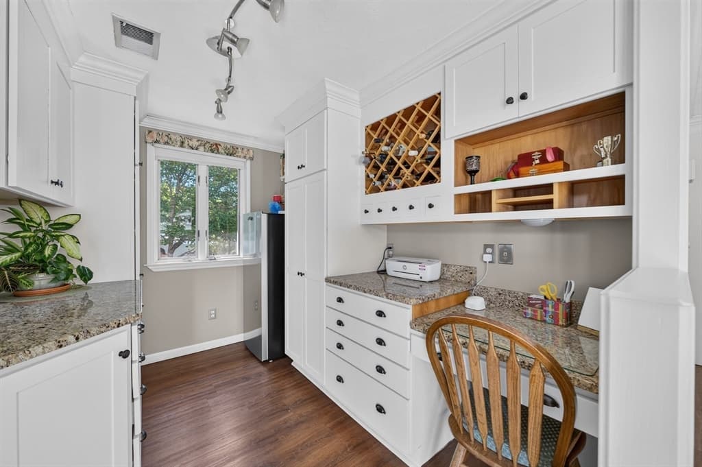 6 Topaz Ln, Dartmouth MA 02747 photo 12