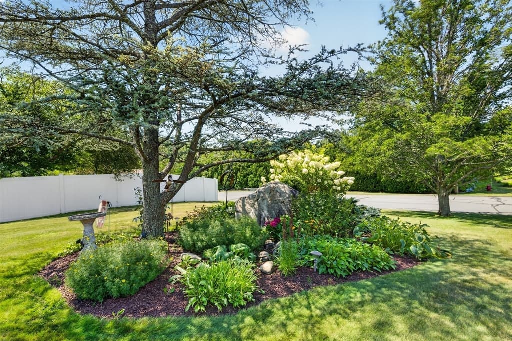 6 Topaz Ln, Dartmouth MA 02747 photo 40