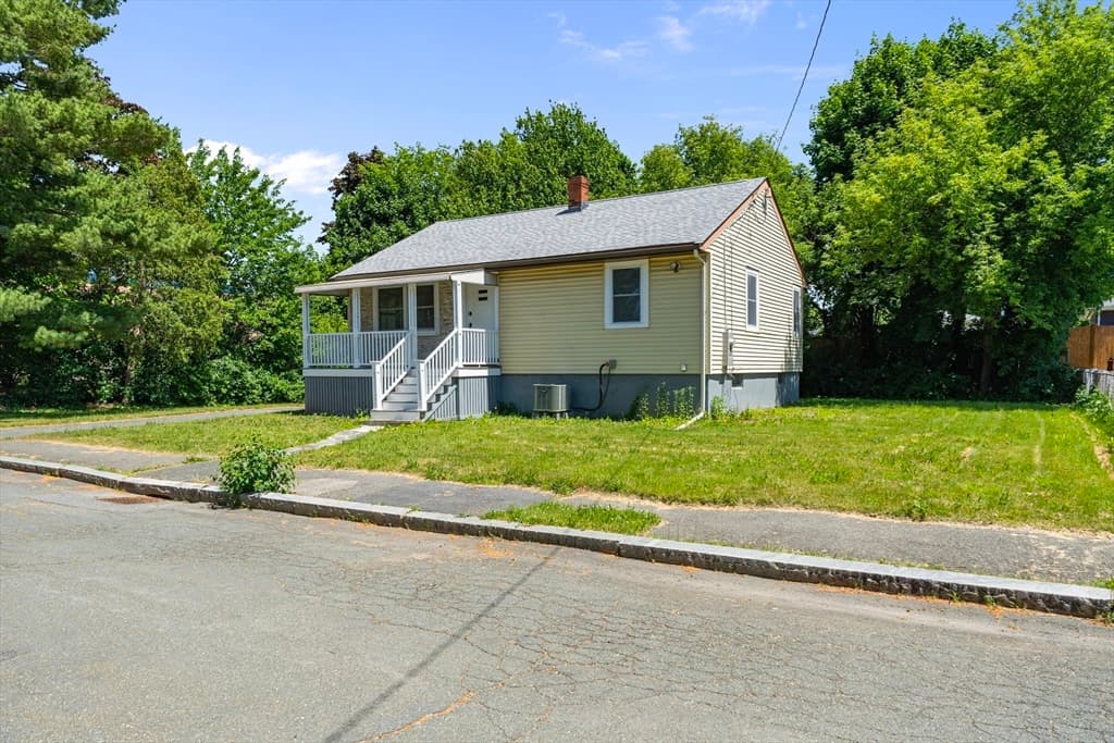 37 Bent Ave, Malden MA 02148 photo 3