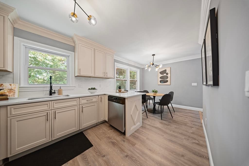 37 Bent Ave, Malden MA 02148 photo 11