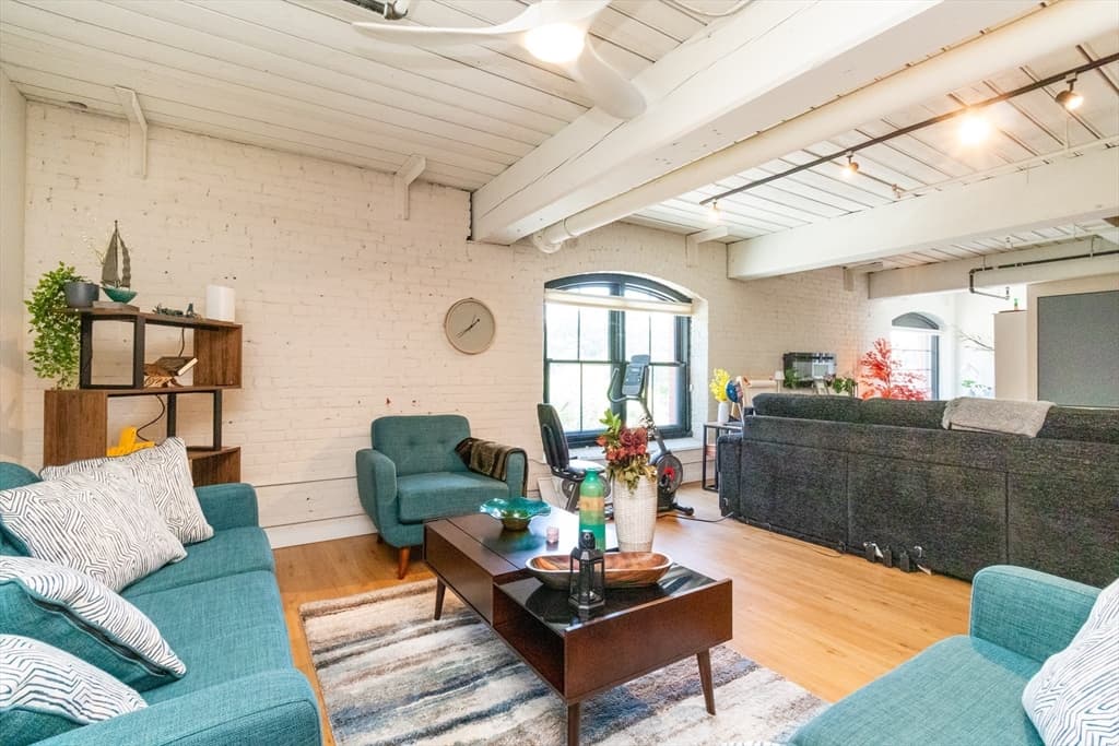 55 Sterling St # 203, Clinton MA 01510 photo 17