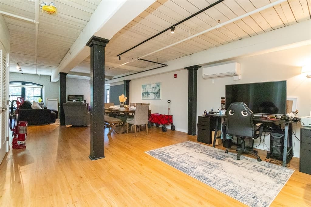 55 Sterling St # 203, Clinton MA 01510 photo 10
