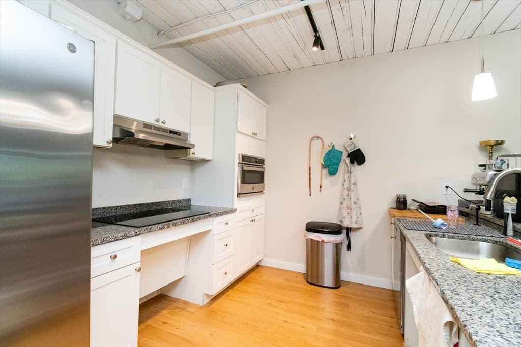 55 Sterling St # 203, Clinton MA 01510 photo 14