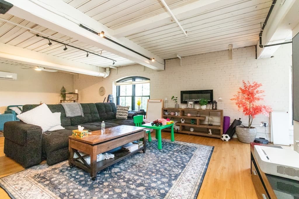 55 Sterling St # 203, Clinton MA 01510 photo 18