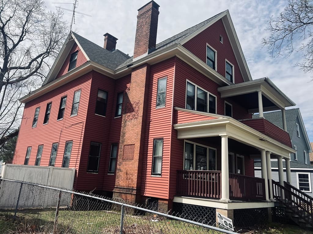 157-159 Lebanon St, Springfield MA 01109 photo 2
